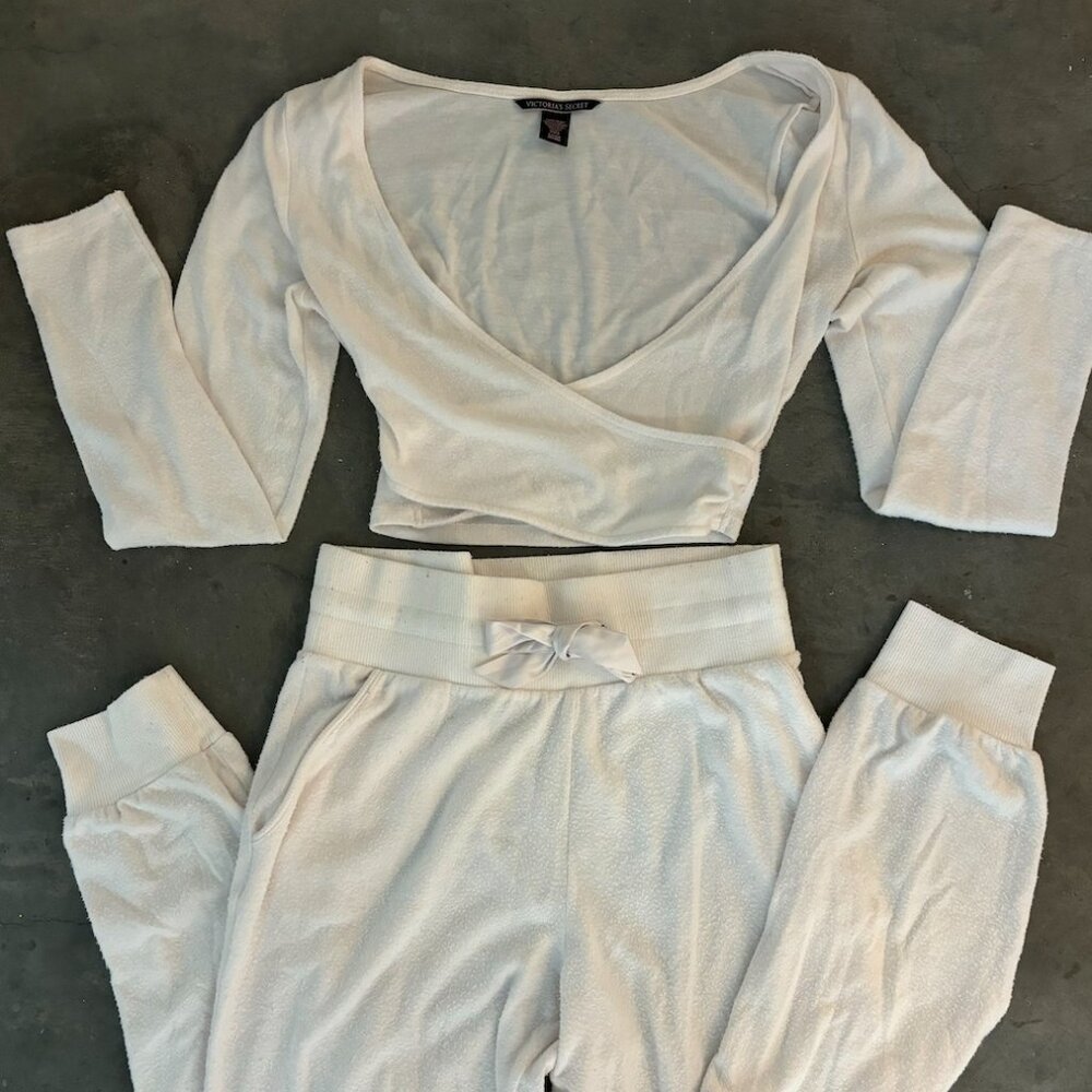 Victoria's Secret Comfy Matching Set